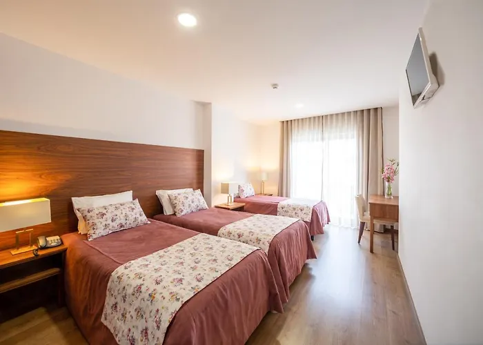 Nossa Senhora Da Paz Готель