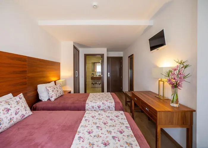 Nossa Senhora Da Paz Готель Фатіма